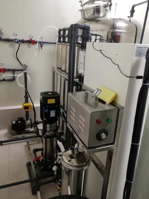 500L Διπλό Πέρασμα RO Σύστημα Νερό αιμοκάθαρση Διύλιση Για Φαρμακευτική Ή Νοσοκομείο